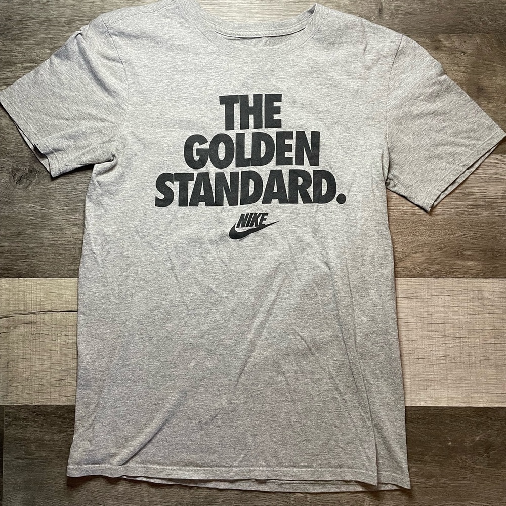 Nike Short Sleeve Athletic Tee Adult Small
